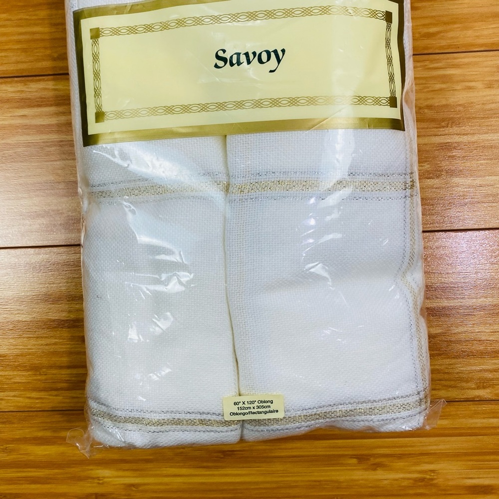 Vintage Holiday Weave Oblong Tablecloth White with Silver Gold Metallic Plaid